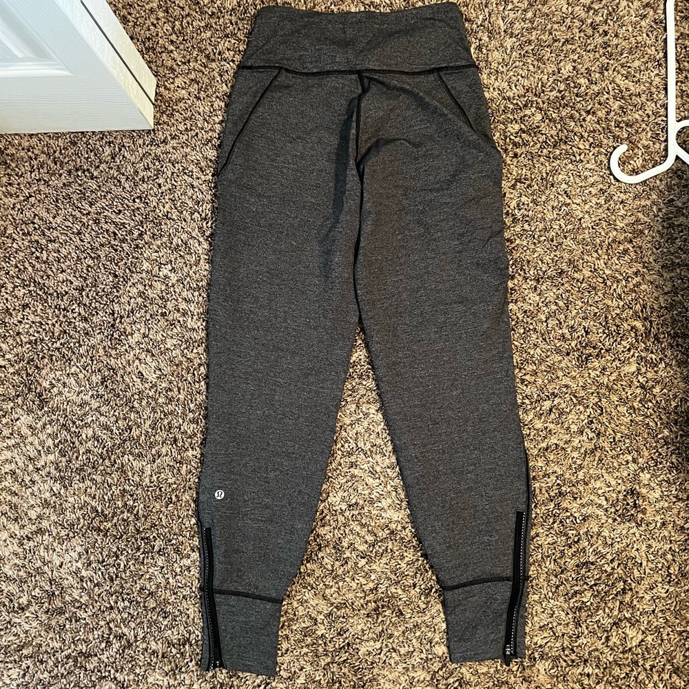 Lululemon joggers
